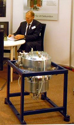 Schwungradspeicher T4 auf der Messe in N�rnberg